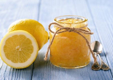 فواید نوشیدن آب و آب لیمو به‌صورت ناشتا
